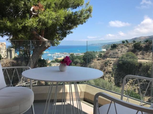 S'O Suites Tropea Buitenkant foto