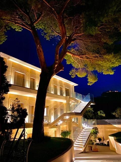 S'O Suites Tropea Buitenkant foto